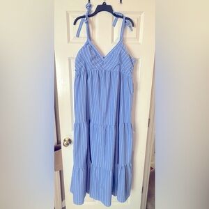 Express Tie Sleeve Maxi Dress